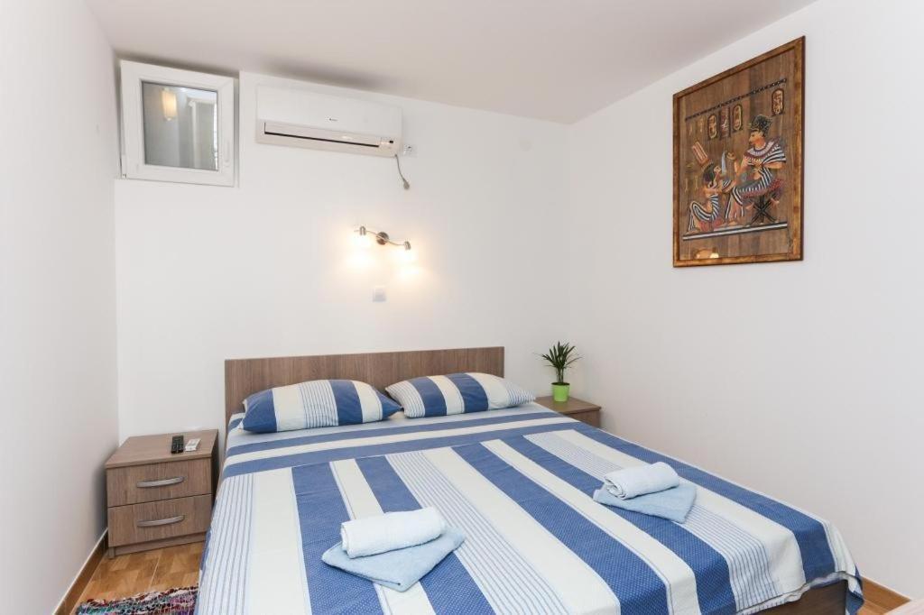Apartments Stipo Drace Room photo